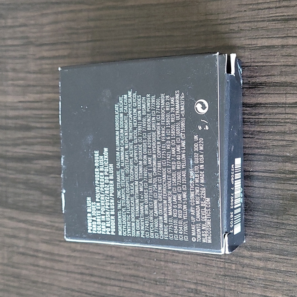 Mac blush- Authentic - Picture 2 of 3
